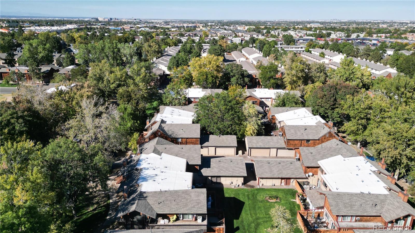 1242 Crystal Way, Aurora, CO 80012, 2 Bedrooms Bedrooms, ,1 BathroomBathrooms,Residential,For Sale,Crystal,REC5653408
