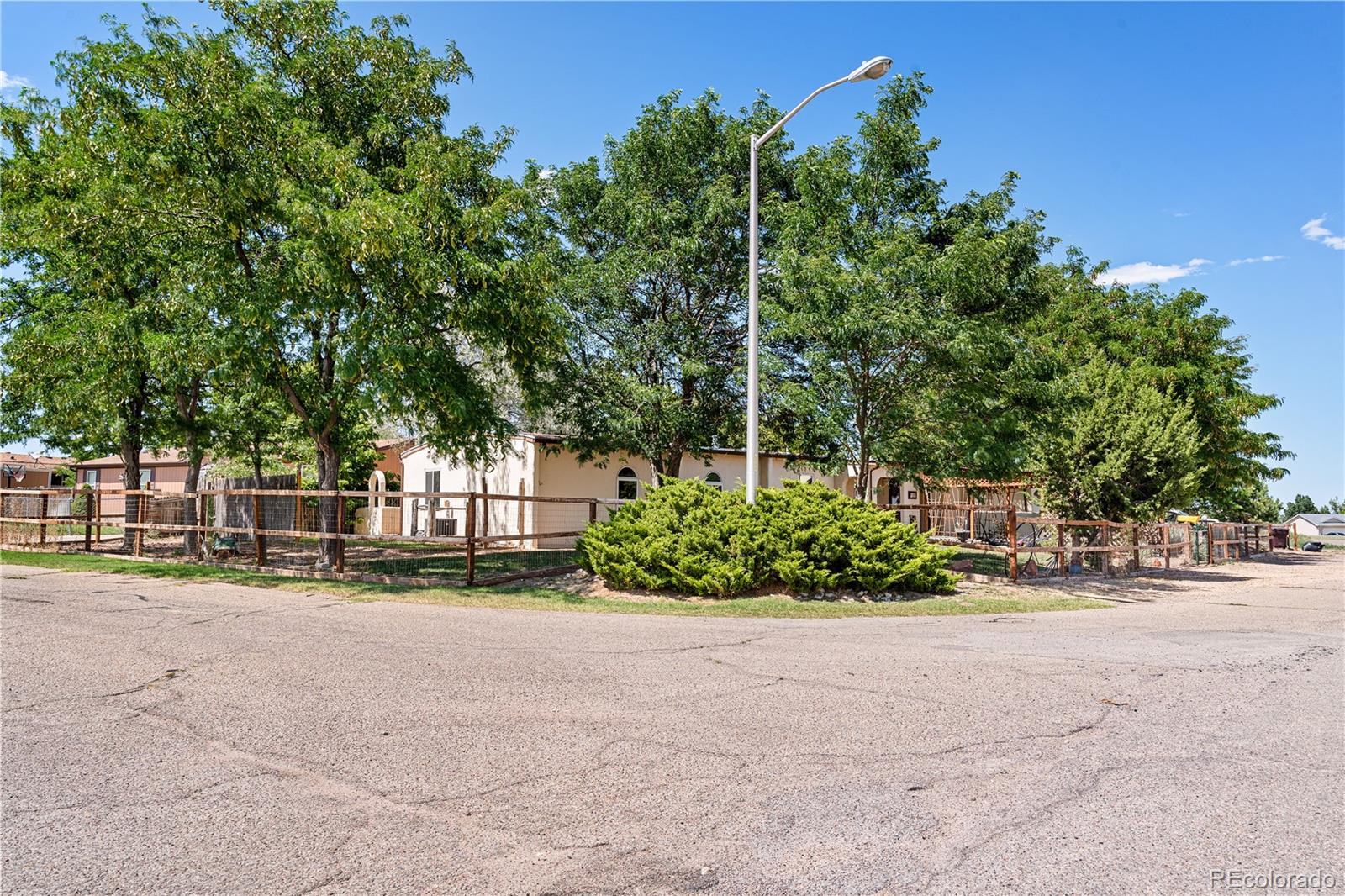 725 David Drive, Pueblo, CO 81007, 3 Bedrooms Bedrooms, ,2 BathroomsBathrooms,Residential,For Sale,David,REC7598547