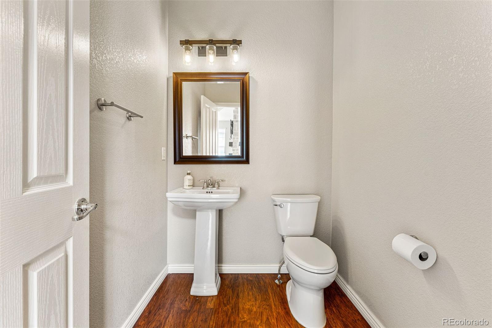 13773 Caley Drive, Englewood, CO 80111, 4 Bedrooms Bedrooms, ,3 BathroomsBathrooms,Residential,For Sale,Caley,REC9234184