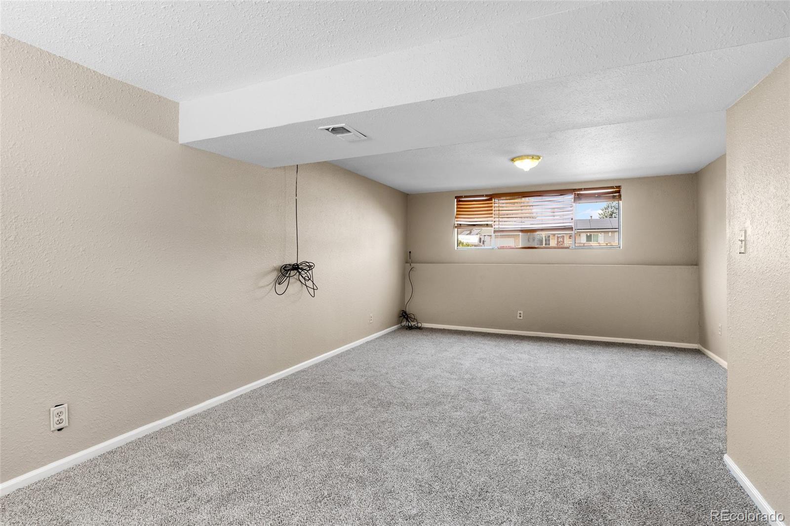 2602 Ridgewood Lane, Pueblo, CO 81005, 4 Bedrooms Bedrooms, ,2 BathroomsBathrooms,Residential,For Sale,Ridgewood,REC4879217