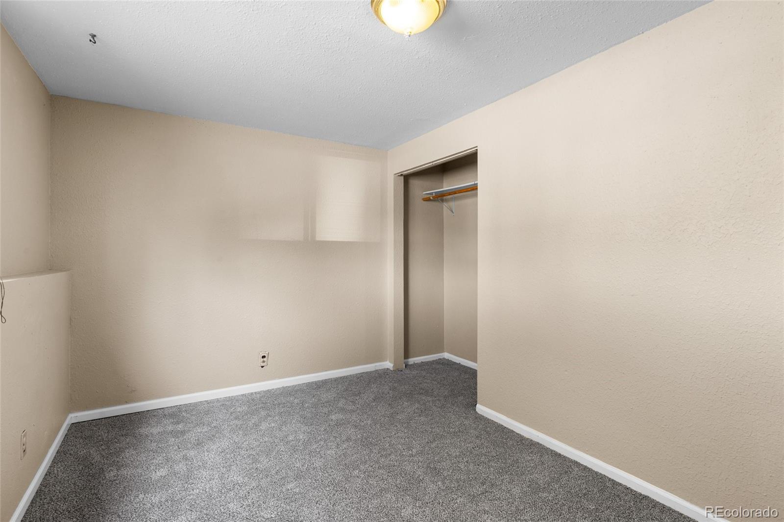 2602 Ridgewood Lane, Pueblo, CO 81005, 4 Bedrooms Bedrooms, ,2 BathroomsBathrooms,Residential,For Sale,Ridgewood,REC4879217