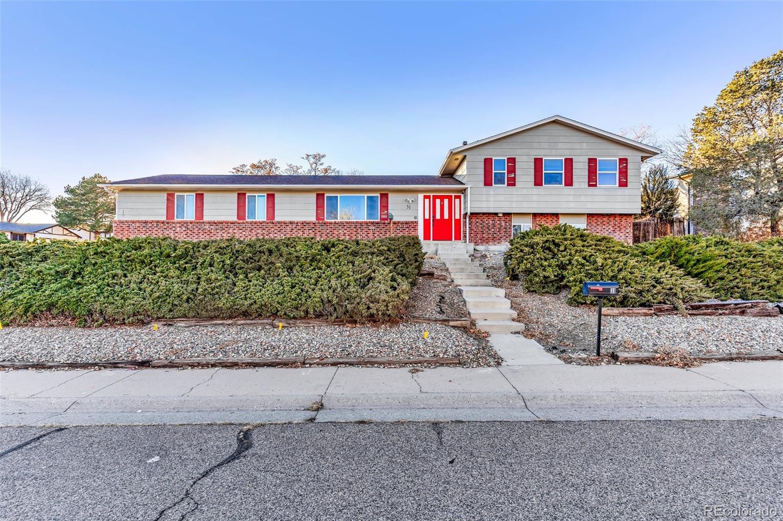 31 Briargate Terrace, Pueblo, CO 81001, 4 Bedrooms Bedrooms, ,3 BathroomsBathrooms,Residential,For Sale,Briargate,REC2187418