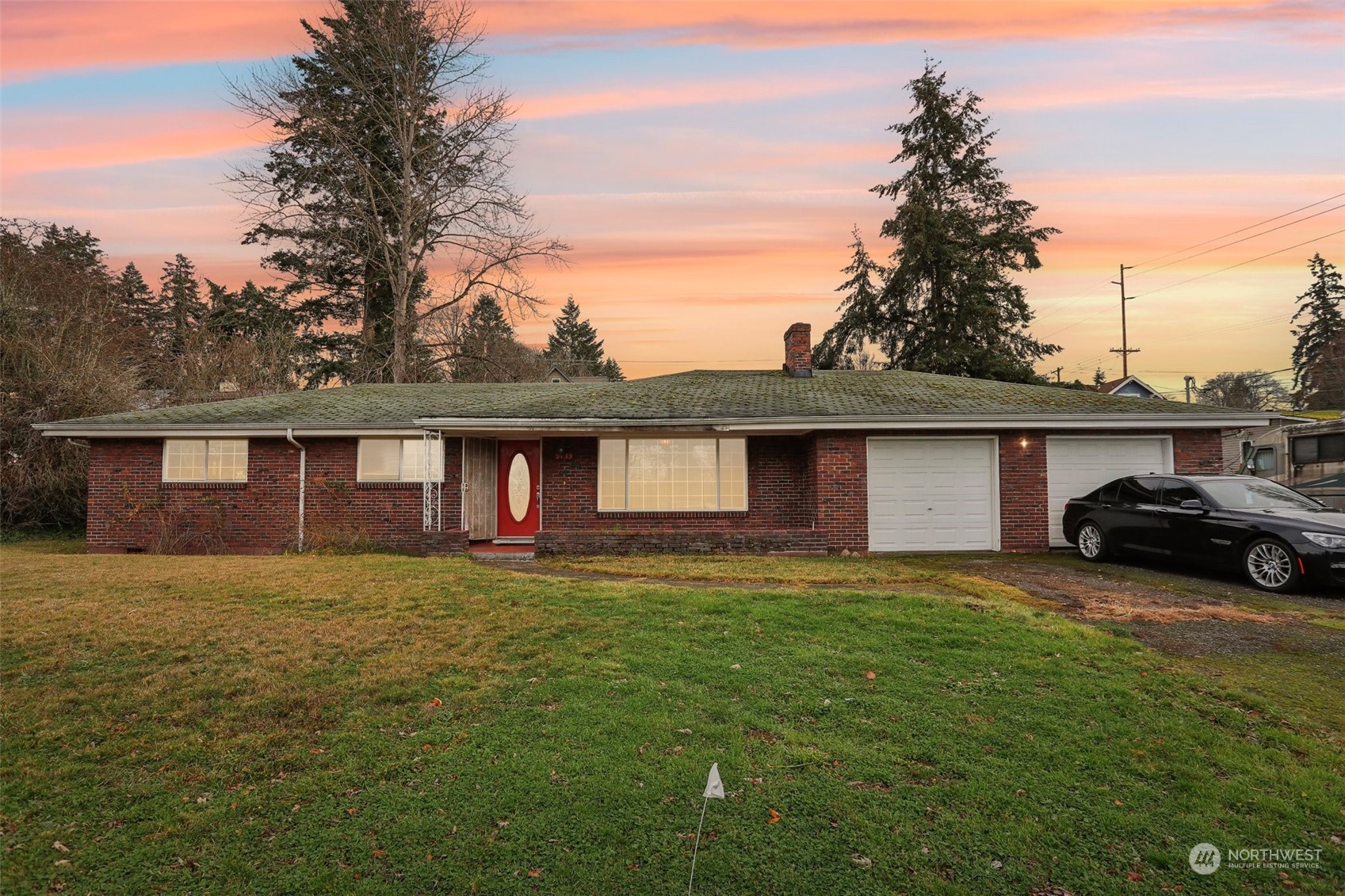 9433 Yakima Avenue, Tacoma, WA 98444, 3 Bedrooms Bedrooms, ,2 BathroomsBathrooms,Residential,For Sale,Yakima,NWM2317662