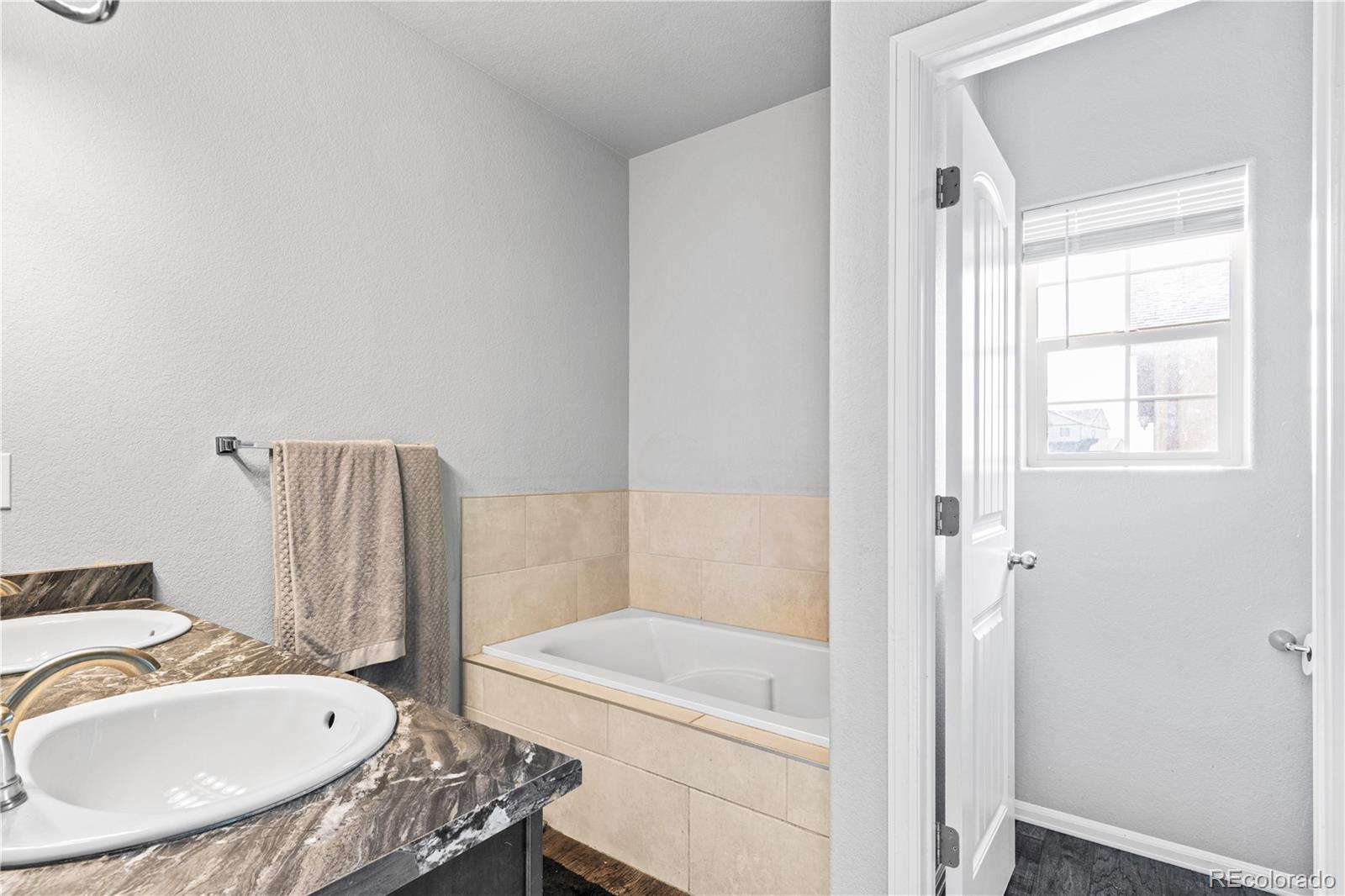 3402 Ptarmigan, Pueblo, CO 81005, 5 Bedrooms Bedrooms, ,3 BathroomsBathrooms,Residential,For Sale,Ptarmigan,REC4366445