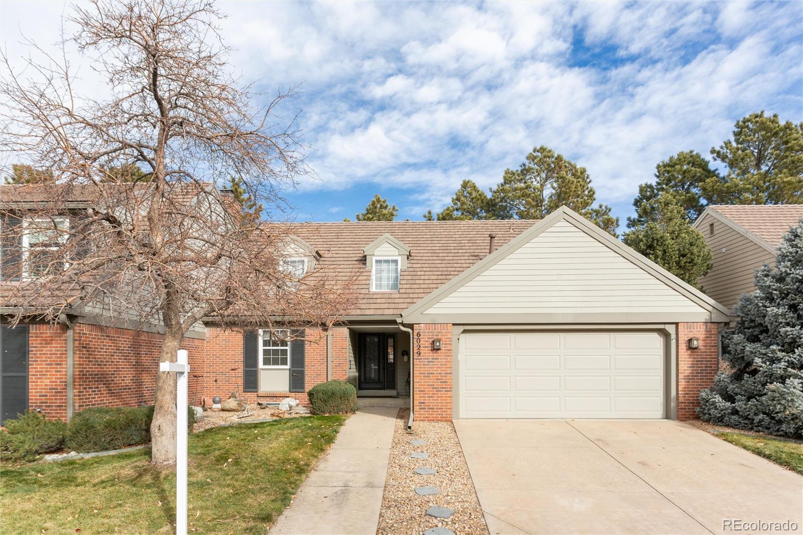 6029 Briarwood Drive, Centennial, CO 80112, 2 Bedrooms Bedrooms, ,3 BathroomsBathrooms,Residential,For Sale,Briarwood,REC2228845