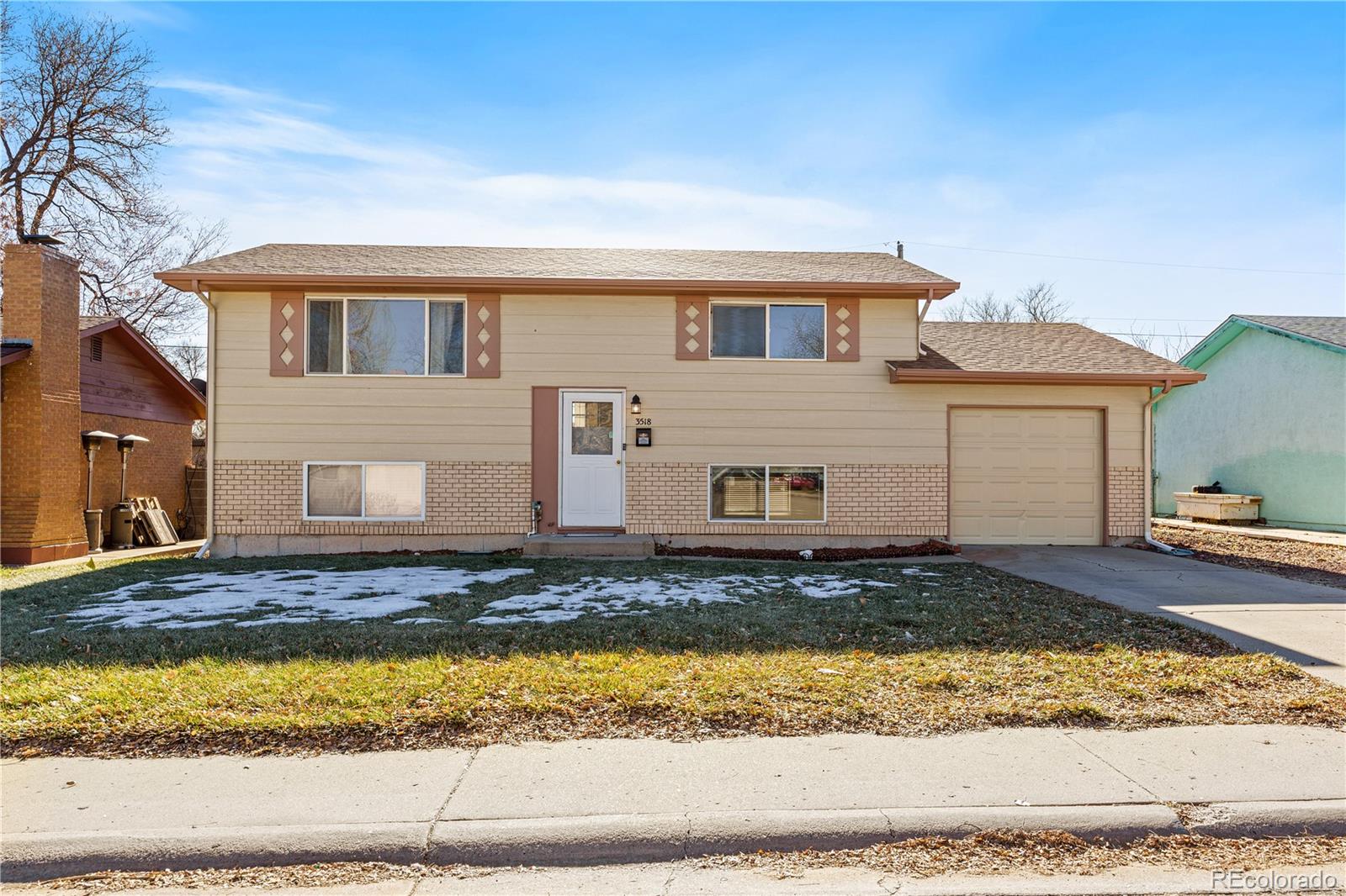 3518 Elmwood Circle, Pueblo, CO 81005, 4 Bedrooms Bedrooms, ,2 BathroomsBathrooms,Residential,For Sale,Elmwood,REC4998486
