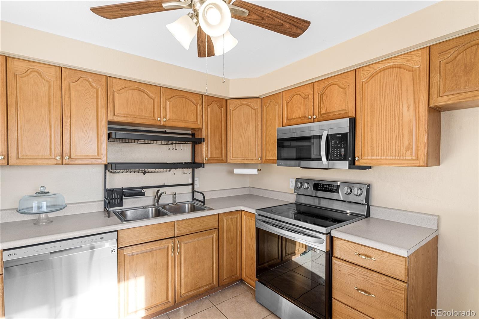 3518 Elmwood Circle, Pueblo, CO 81005, 4 Bedrooms Bedrooms, ,2 BathroomsBathrooms,Residential,For Sale,Elmwood,REC4998486