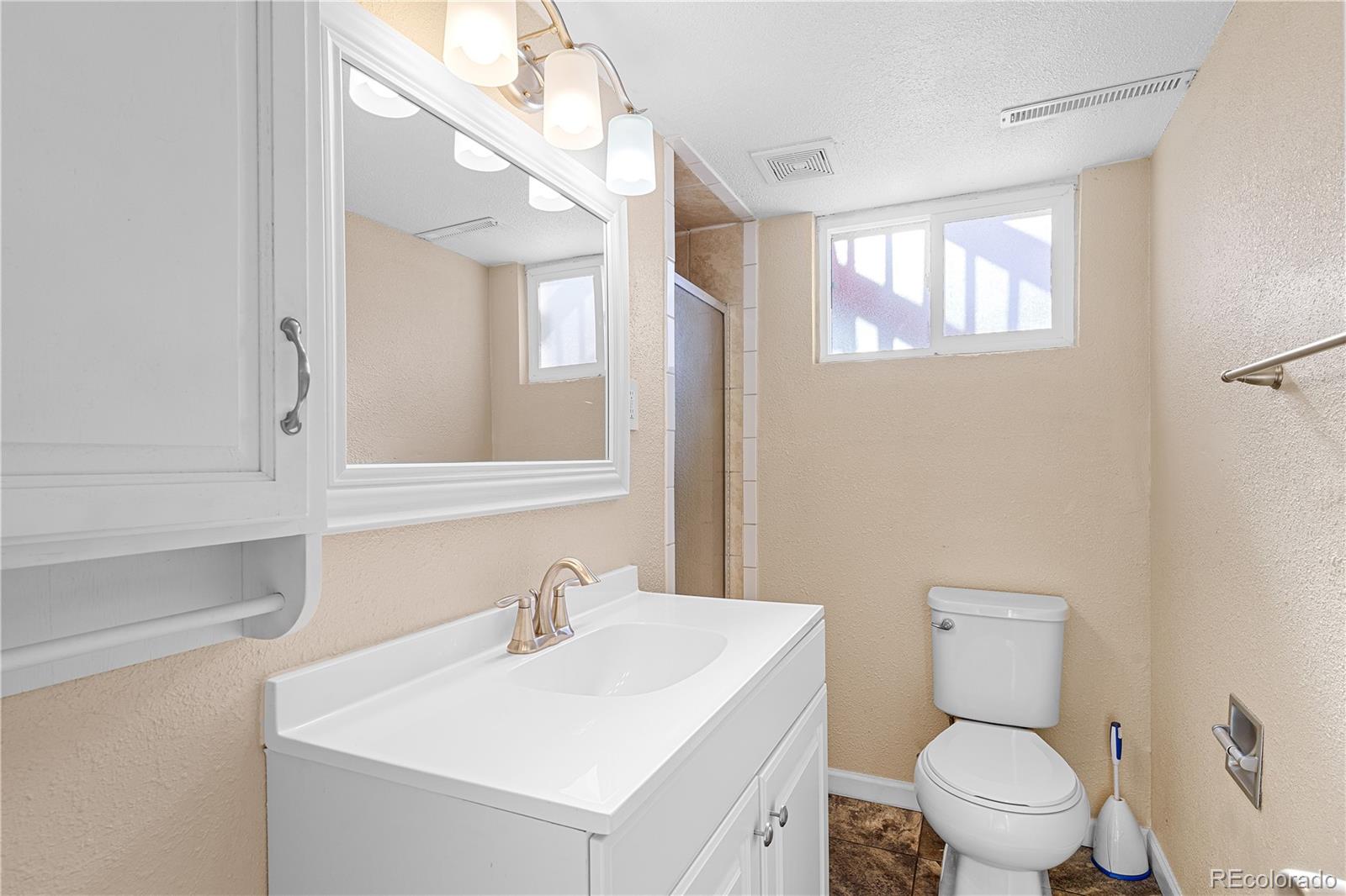 3518 Elmwood Circle, Pueblo, CO 81005, 4 Bedrooms Bedrooms, ,2 BathroomsBathrooms,Residential,For Sale,Elmwood,REC4998486