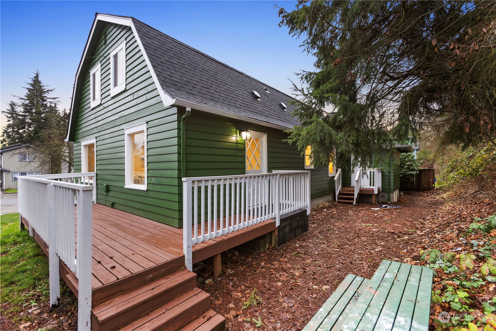 415 124th Street, Tacoma, WA 98444, 5 Bedrooms Bedrooms, ,2 BathroomsBathrooms,Residential,For Sale,Parkland Townsite,124th,NWM2319069
