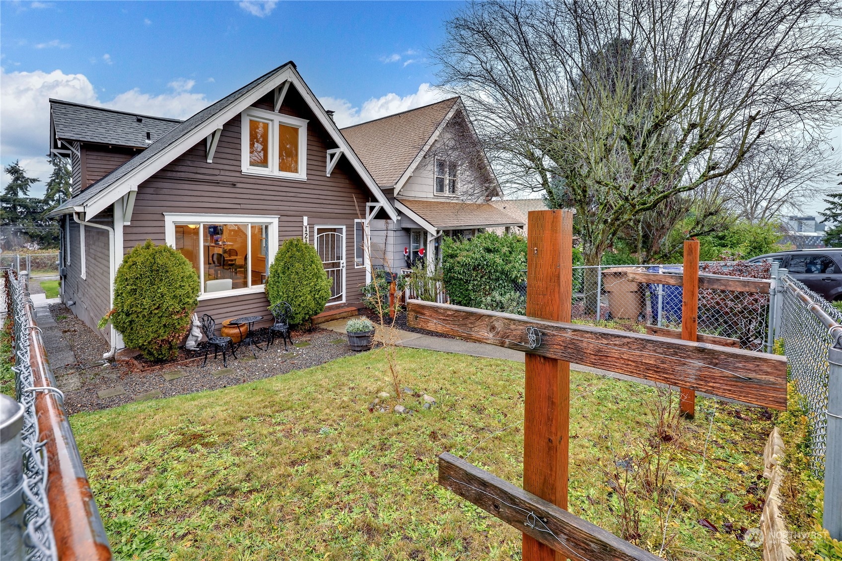 1215 29th Street, Tacoma, WA 98404, 3 Bedrooms Bedrooms, ,2 BathroomsBathrooms,Residential,For Sale,29th,NWM2318524