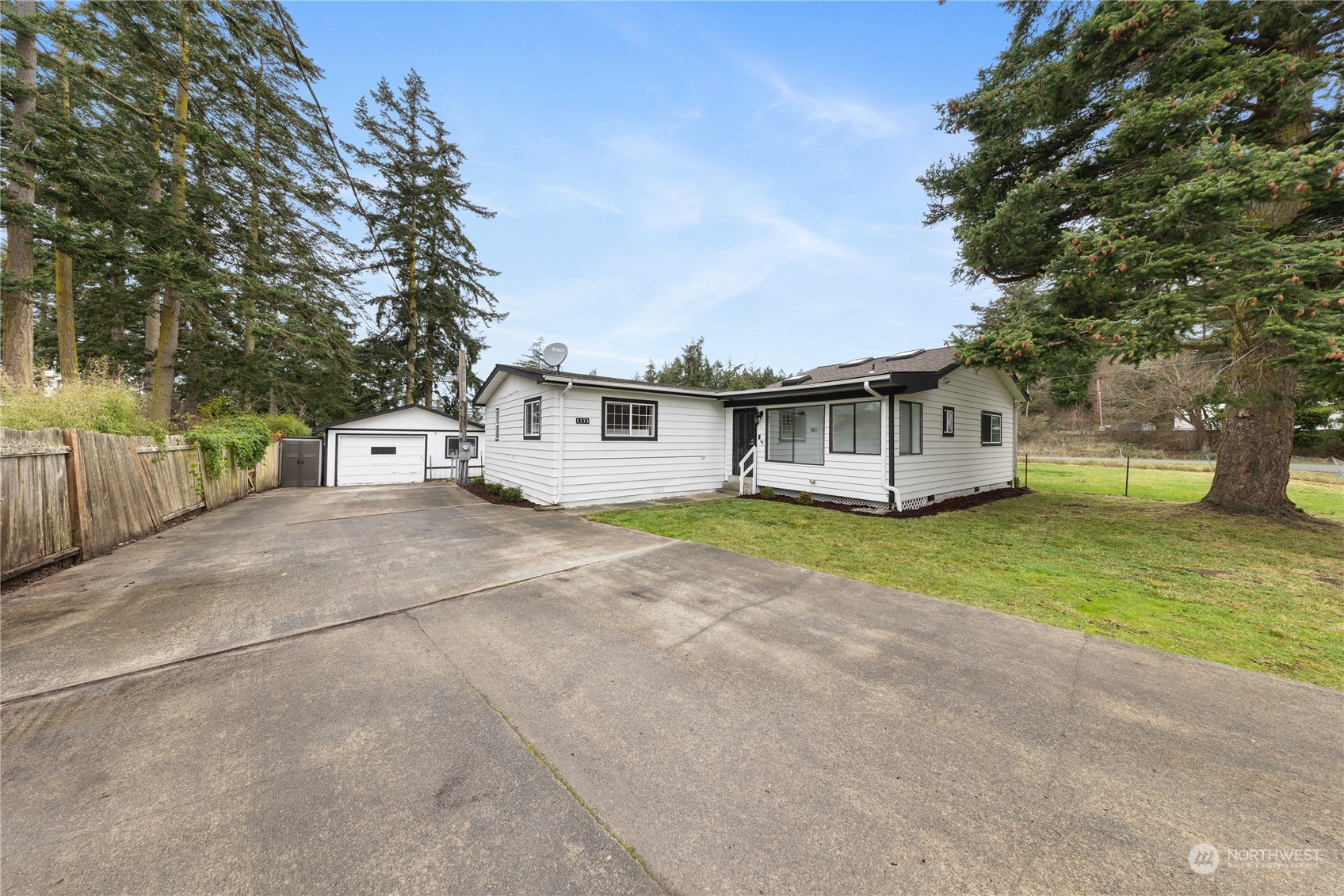 1171 Lisa Street, Oak Harbor, WA 98277, 3 Bedrooms Bedrooms, ,3 BathroomsBathrooms,Residential,For Sale,Rolling Hills 2,Lisa,NWM2319962