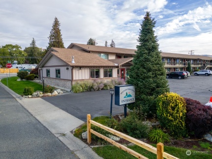 25 Wapato Point Pkwy, Manson, WA 98831, ,Commercial,For Sale,Wapato Point Pkwy,NWM2289520