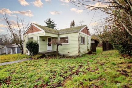 715 3rd Avenue, Tumwater, WA 98512, 2 Bedrooms Bedrooms, ,2 BathroomsBathrooms,Residential,For Sale,Barnes,3rd,NWM2318477